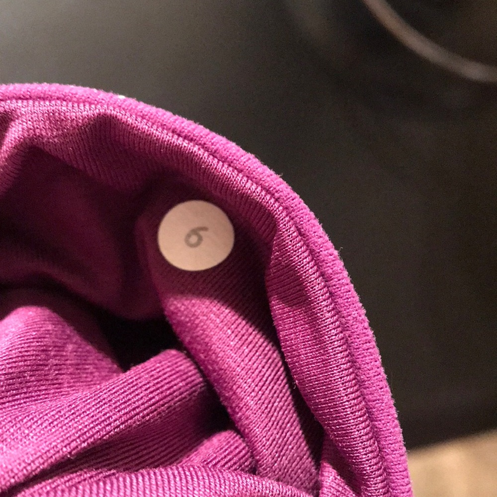 Lululemon Shorts - 6 - Picture 6 of 8